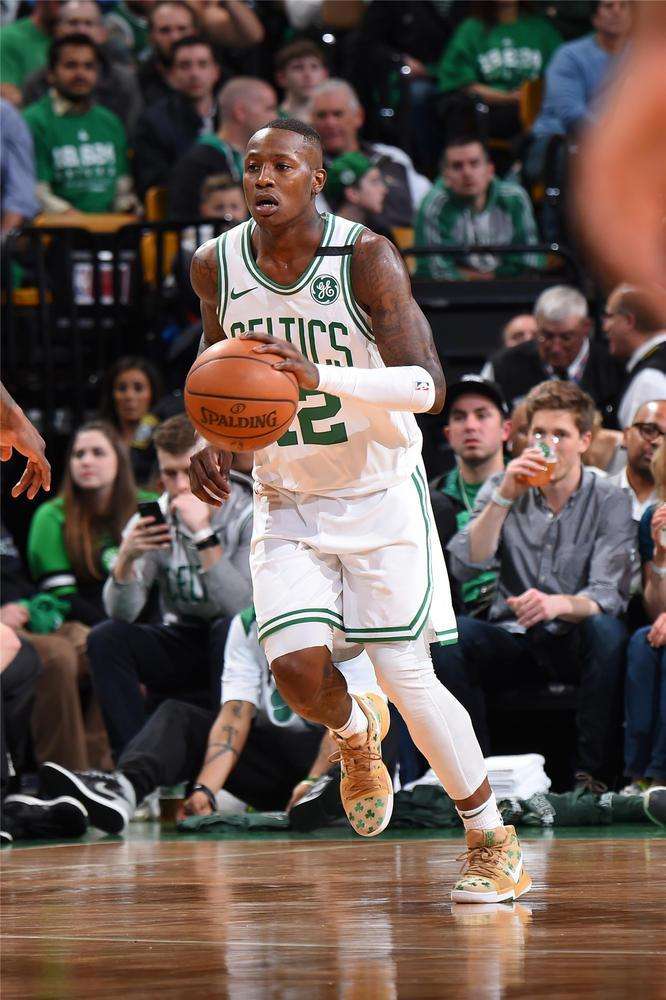 这位湖人旧 这位湖人旧