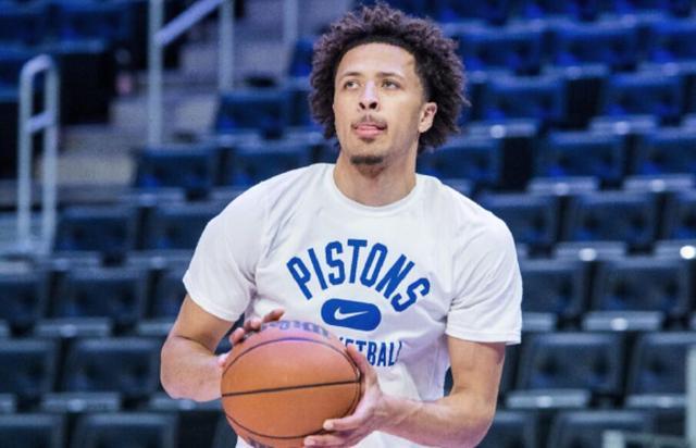 国足展现韧 国足展现韧