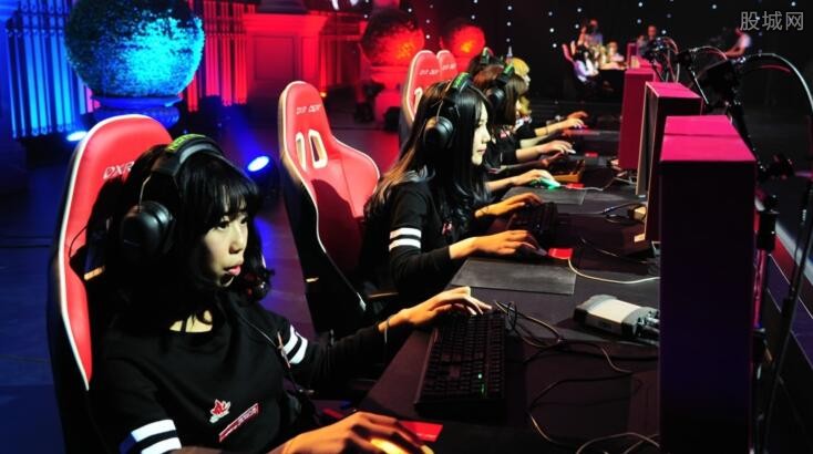 她在社交媒 她在社交媒